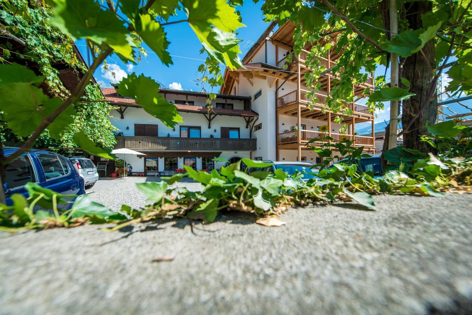 Eco Bnb & Apartments Bruendlerhof Марленго Екстериор снимка